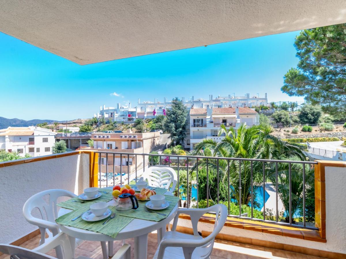 Apartment Els Jardins III By Interhome Росас Экстерьер фото