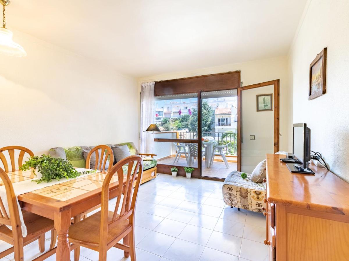 Apartment Els Jardins III By Interhome Росас Экстерьер фото